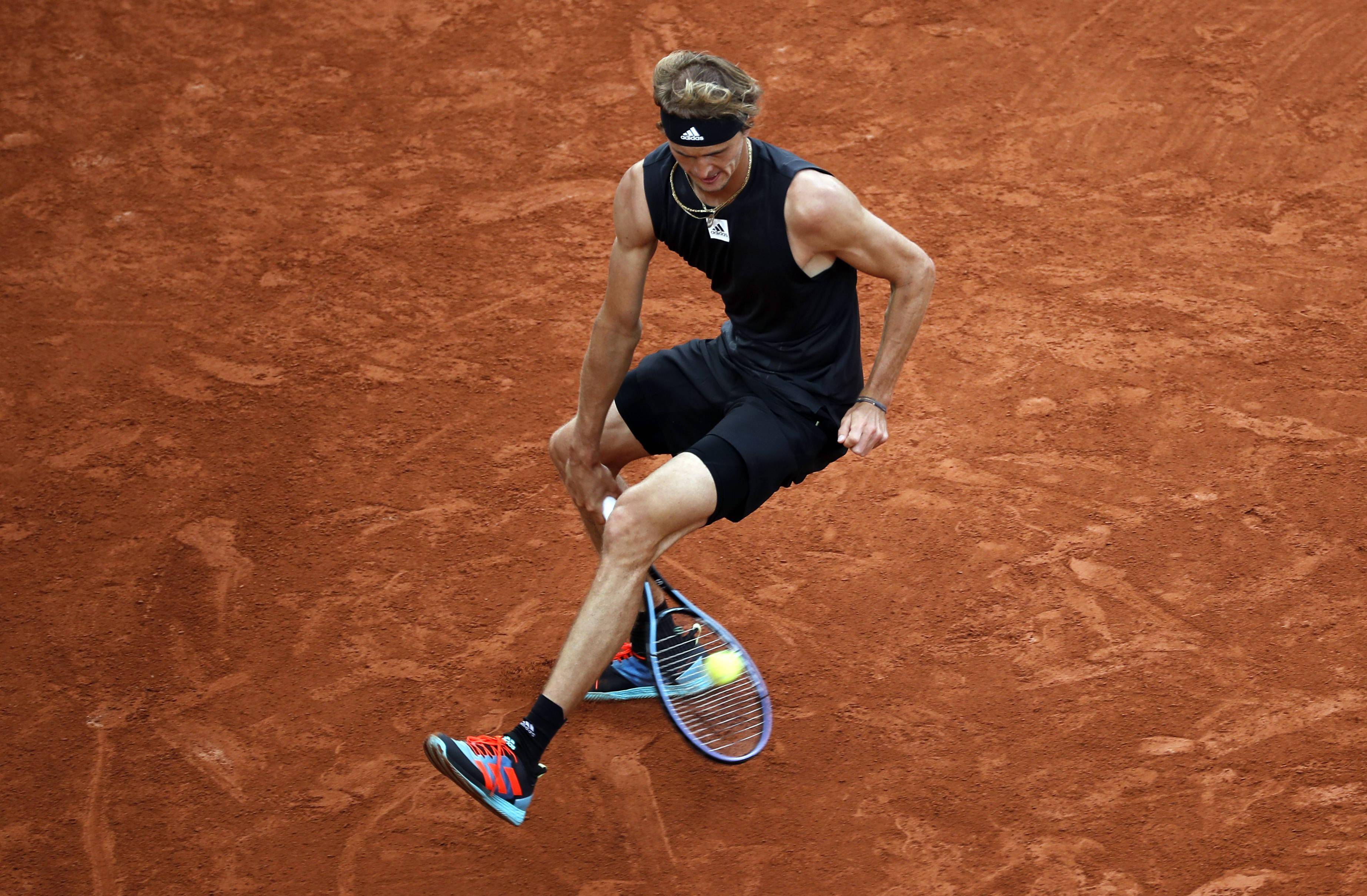 包含世界网球队力克法国网球队,兹维列夫统治全场的词条 包含世界网球队力克法国网球队,兹维列夫统治全场的词条