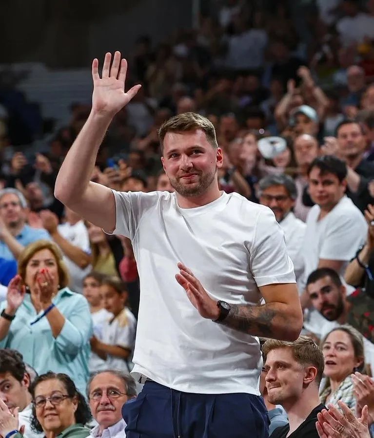 米兰登录入口-包含菲律宾男篮逆转巴西男篮，东契奇惊艳世界的词条