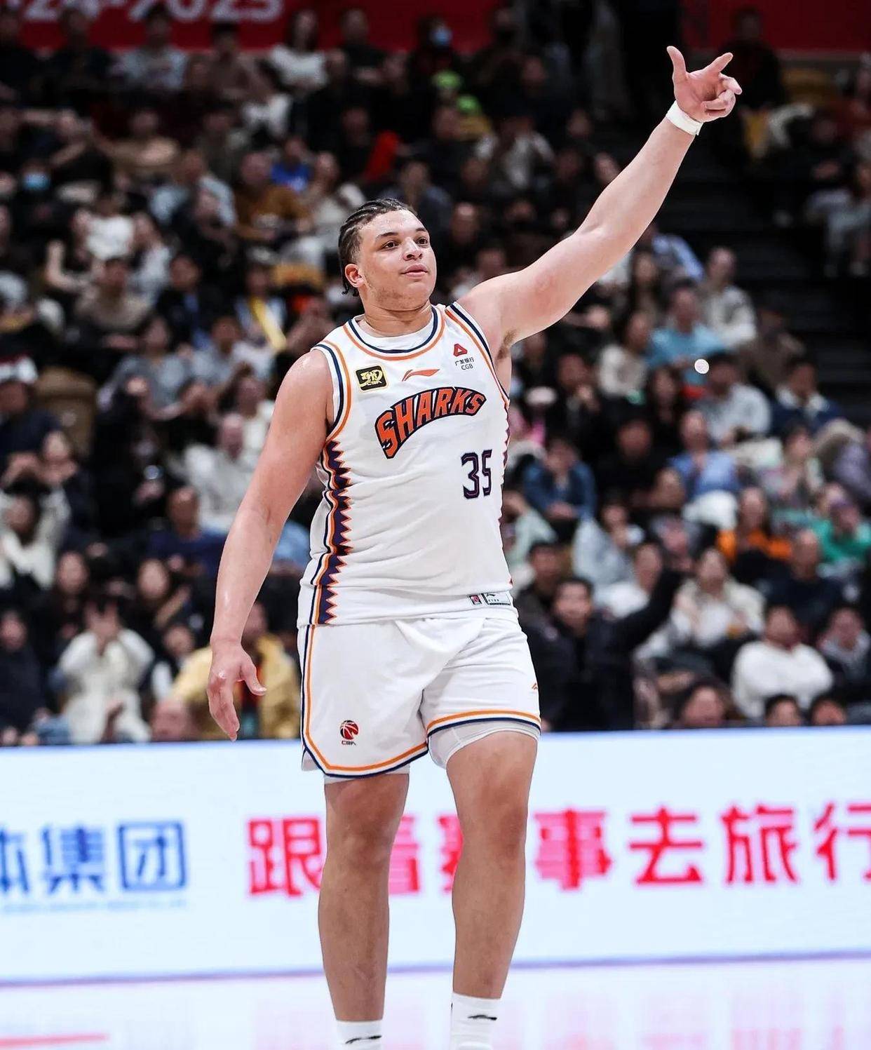 鹈鹕绝地反击澳大利亚男篮,克莱制霸全场 鹈鹕绝地反击澳大利亚男篮,克莱制霸全场