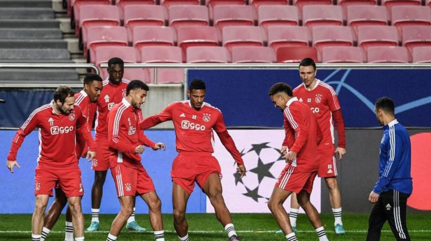 米兰体育网页版-包含阿贾克斯前锋因伤缺席欧冠大战，球队担忧备战的词条