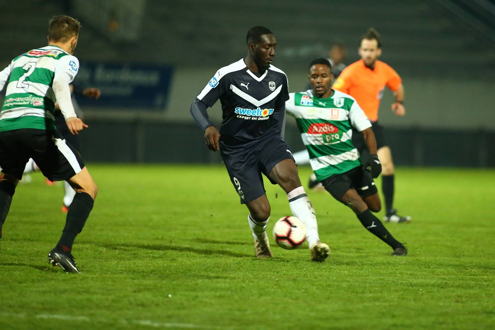 中国米兰体育-尼斯连胜被终结,波尔多客场大捷