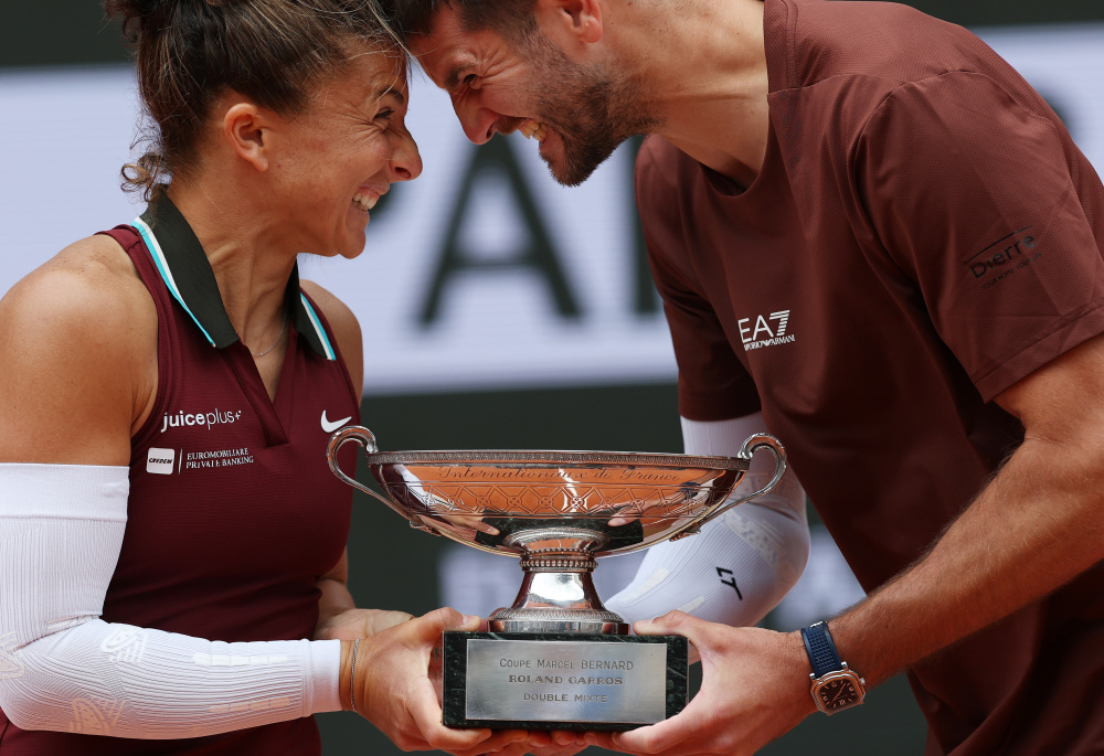 关于美国网球队险胜意大利网球队，瓦林卡绝境逆转的信息