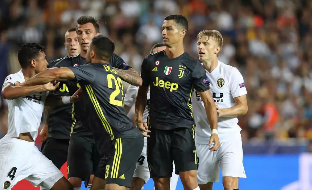 尤文鏖战皇马，阿圭罗统治全场的简单介绍