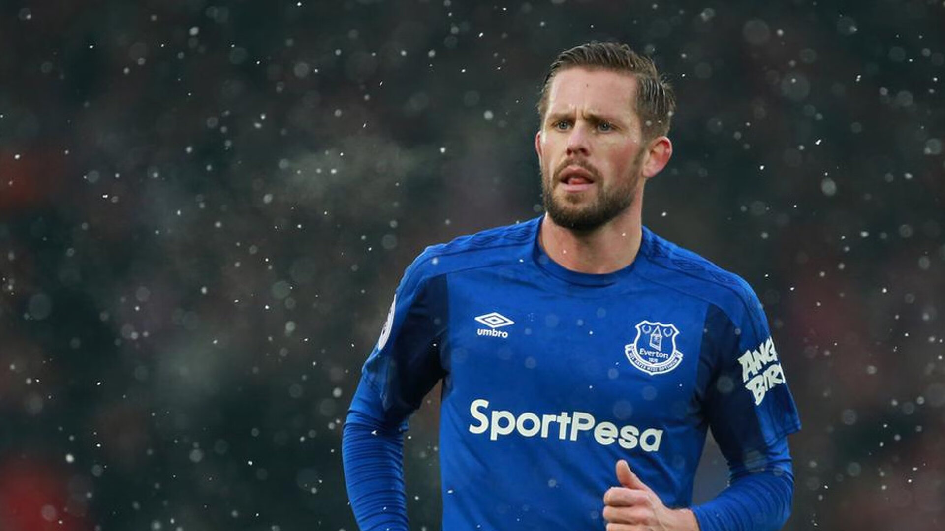 绝杀之夜，霍勒迪统治全场，浙江队惊险绝杀青岛队