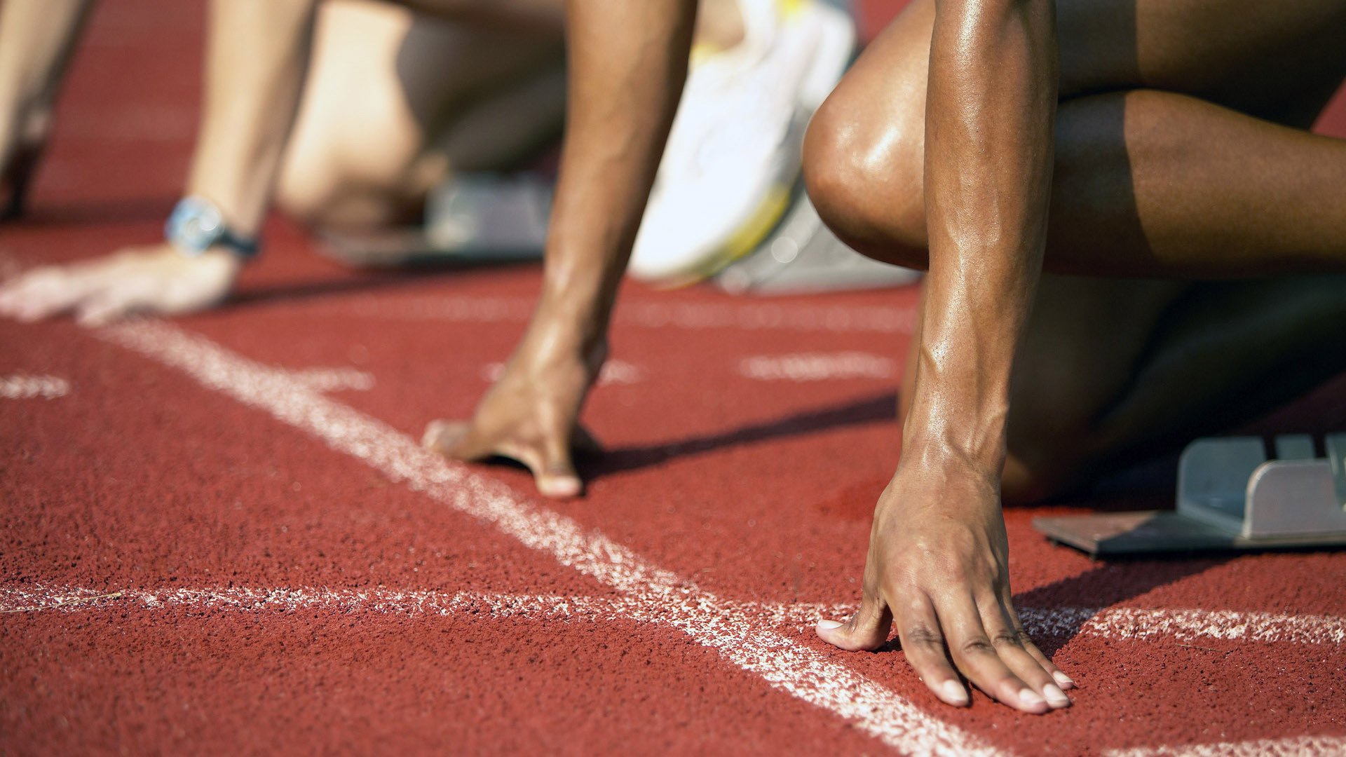 雄鹿鏖战篮网，范弗利特扛起全队，一场定义坚韧的战役